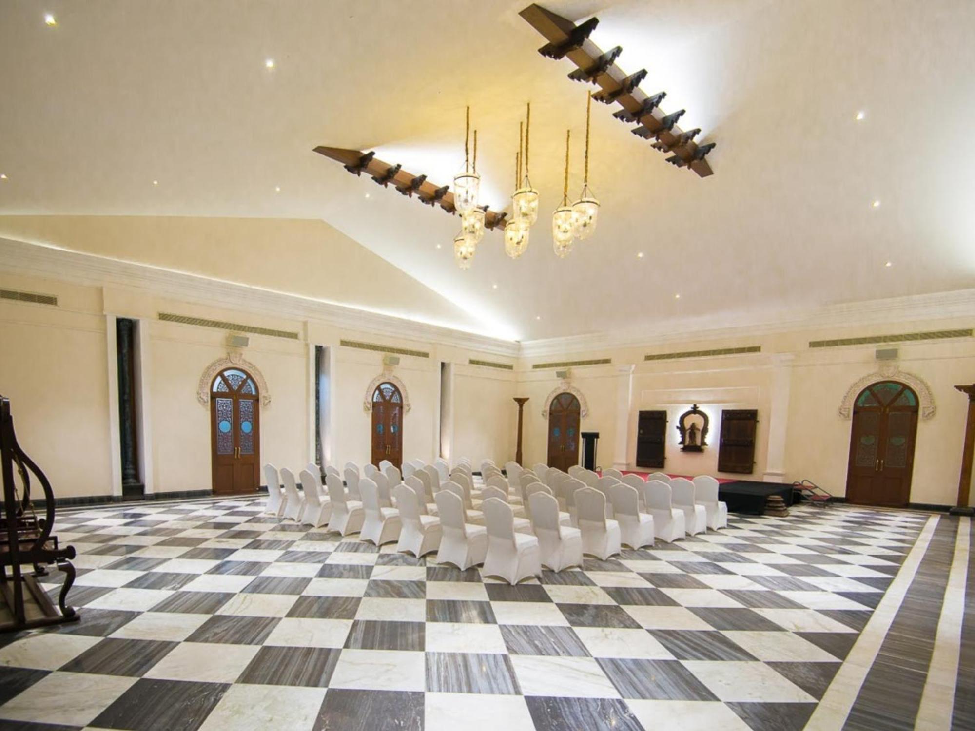 Svatma - A Luxury Heritage Resort Tandzsávúr Kültér fotó